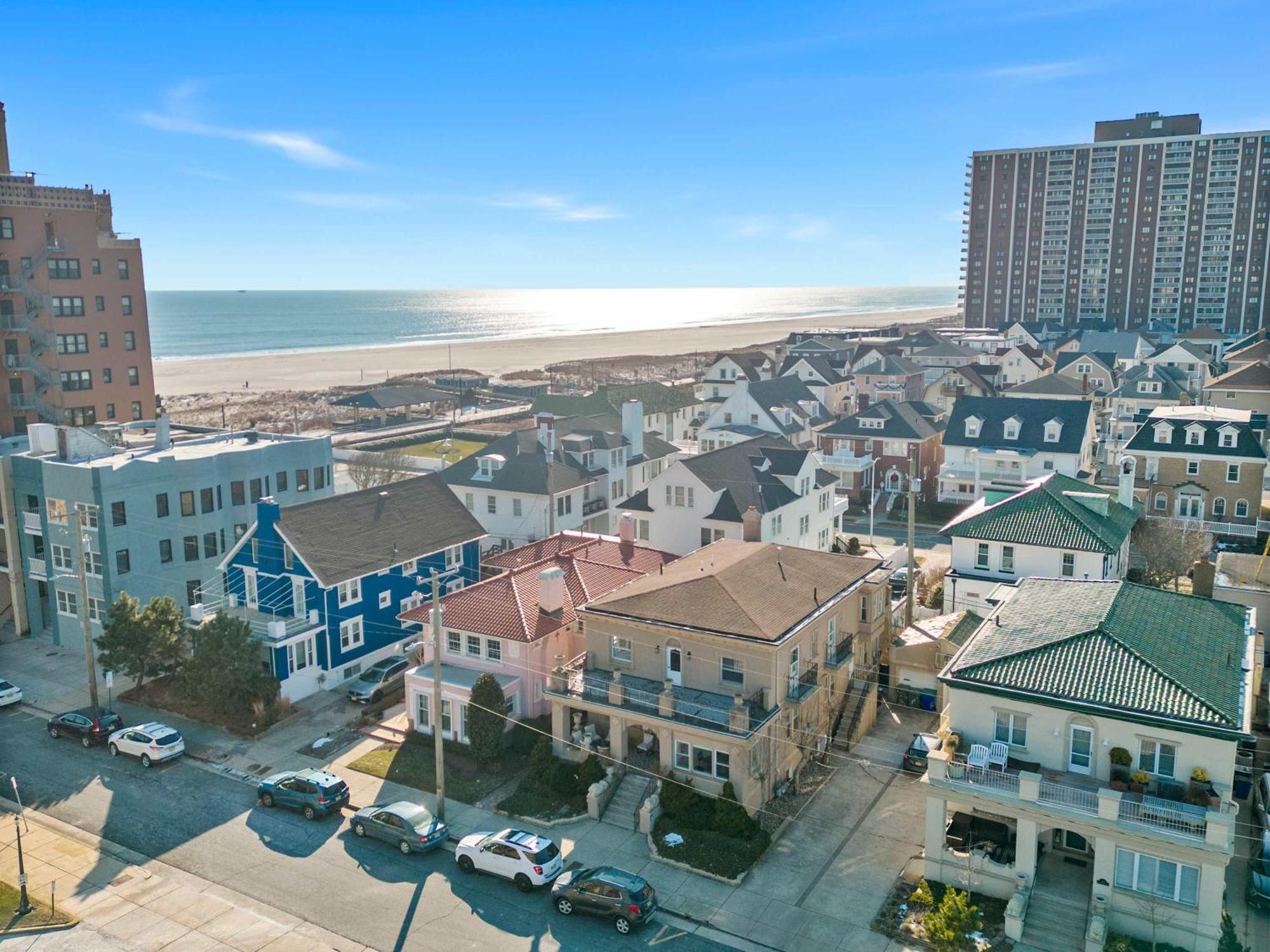 Luxe Beach Estate - 4 Bedrooms And 3 Bathrooms Atlantic City Exterior photo